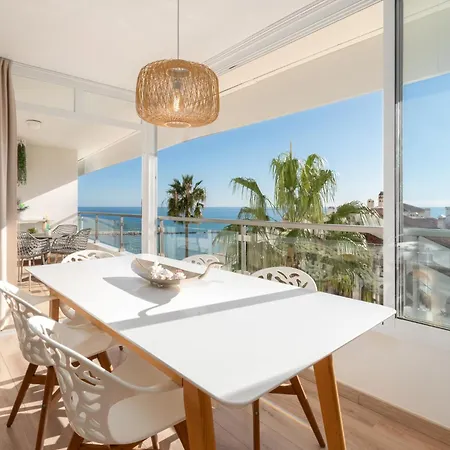 Appartamento Luxury Frontline With Sea View