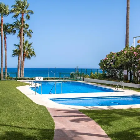 Luxury Frontline With Sea View Benalmádena