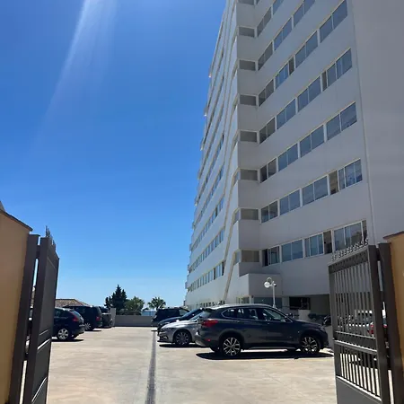 Luxury Frontline With Sea View Appartamento