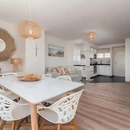 Appartamento Luxury Frontline With Sea View