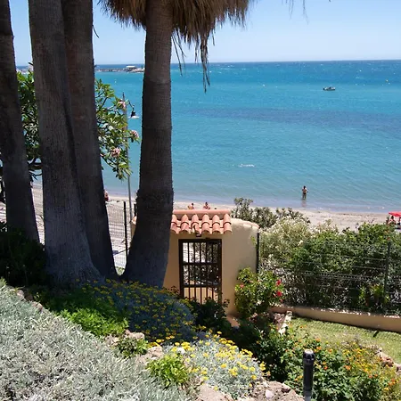 Luxury Frontline With Sea View Benalmádena
